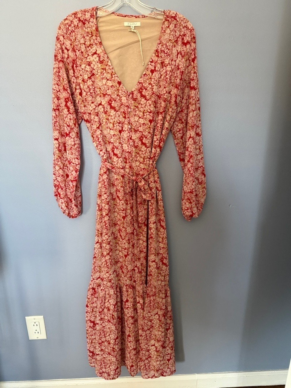 Z SUPPLY Della Cranberry Floral Maxi Dress Tiered V-Neck Long Sleeve NWT Medium - Picture 8 of 15